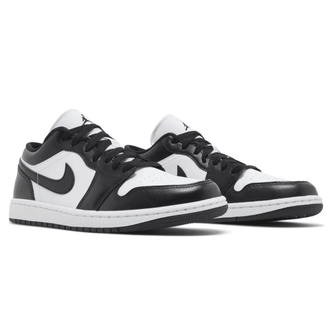 Air Jordan 1 Low Panda sneakers heel detail