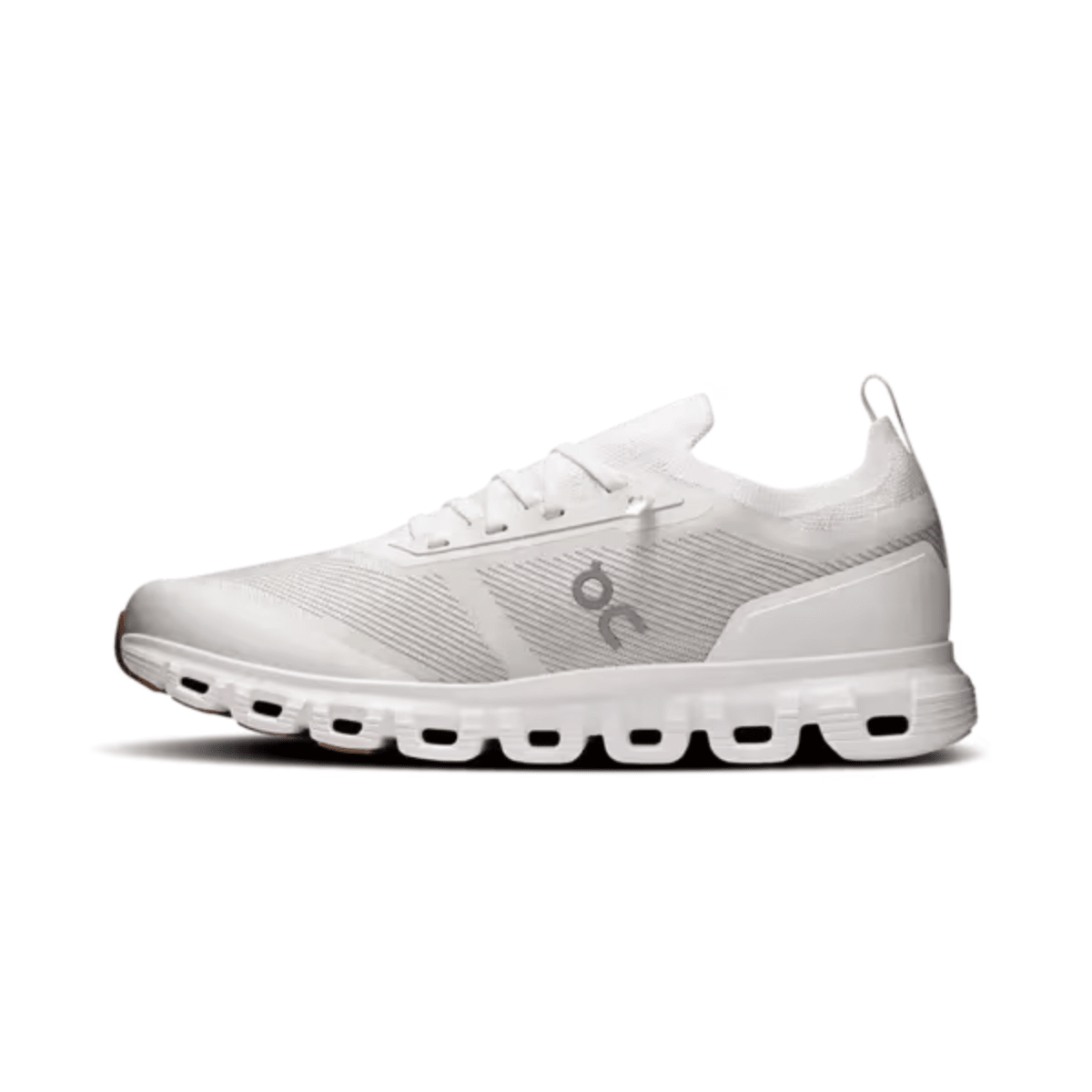 On Cloud 6 Versa Sneakers on feet Dubai