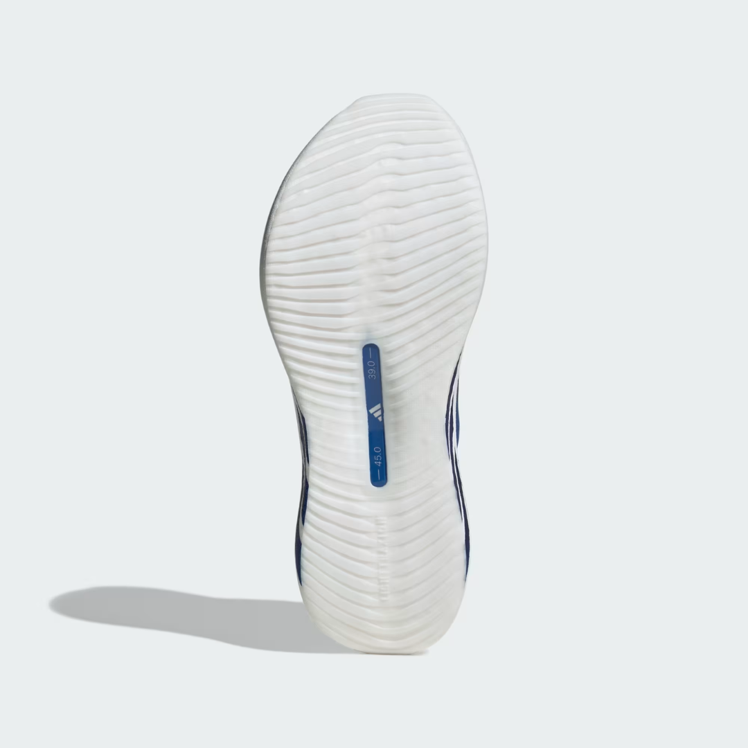 Integrated heel pods on adidas Hyperboost Edge Blue shoes