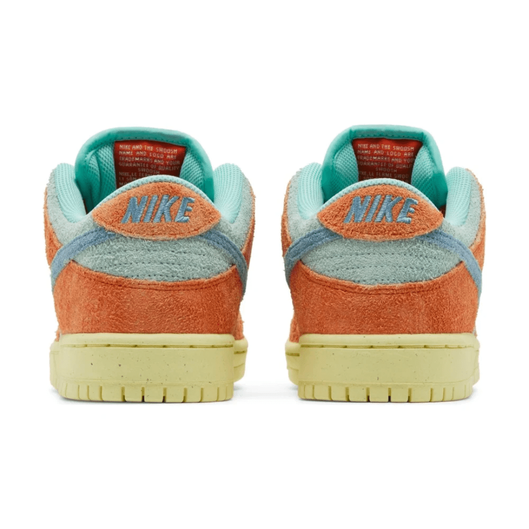 Nike Dunk Low SB Orange Emerald Rise heel view