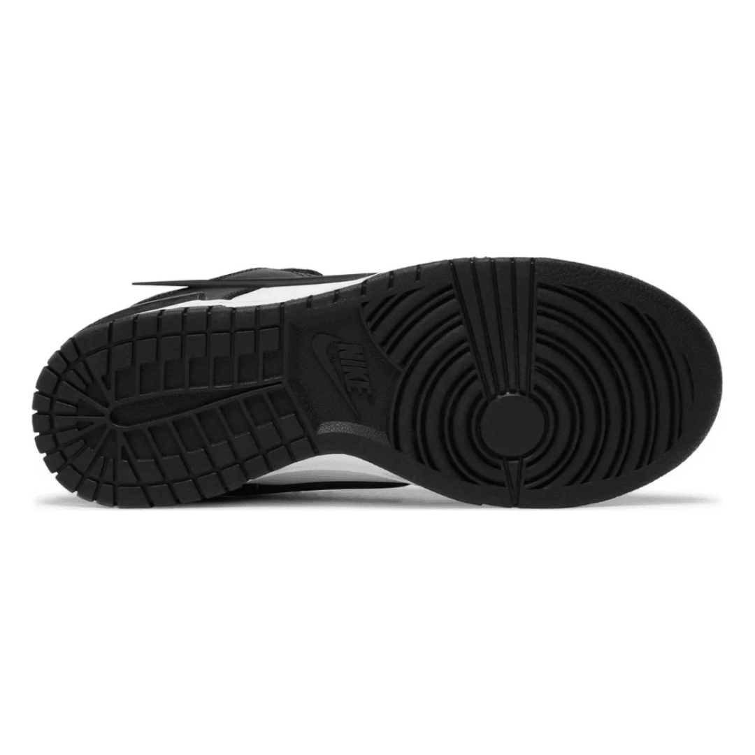 Nike Dunk Low Twist Panda macro texture