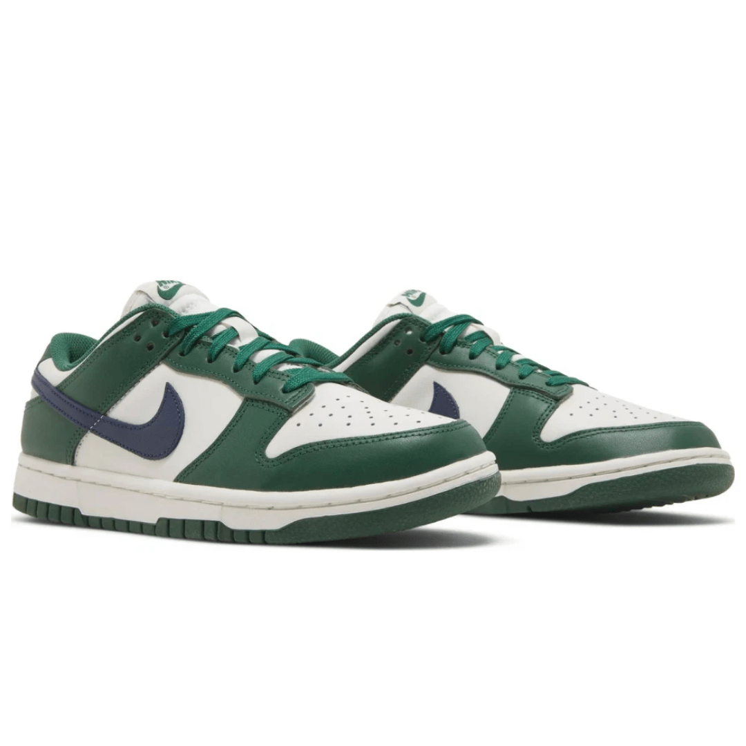 Nike Dunk Low Gorge Green sneakers heel view
