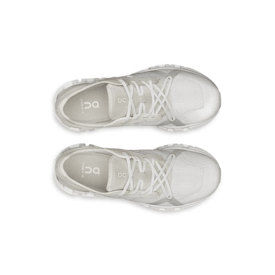 Cloud X 4 AD White Wolf heel view