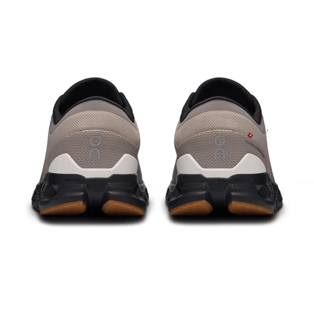 On Cloud X 4 Fog Black heel view