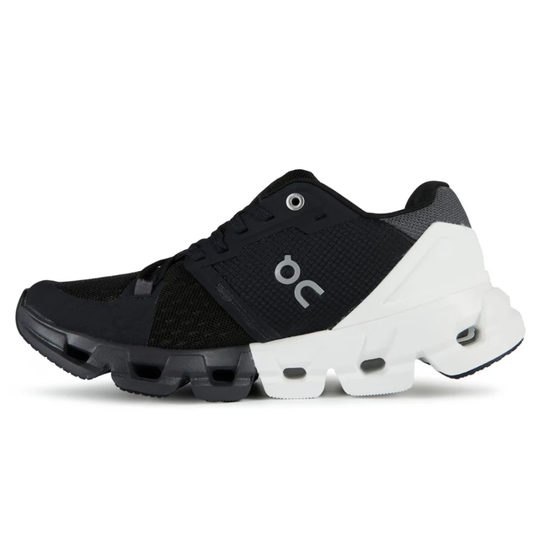 On Cloudflyer 4 Black White close-up details