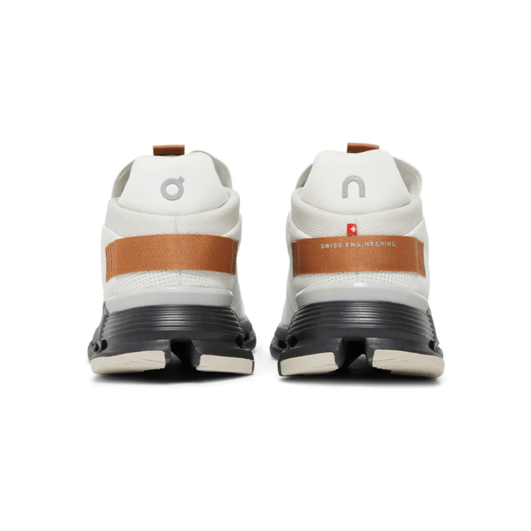 Cloudnova White Pecan heel view