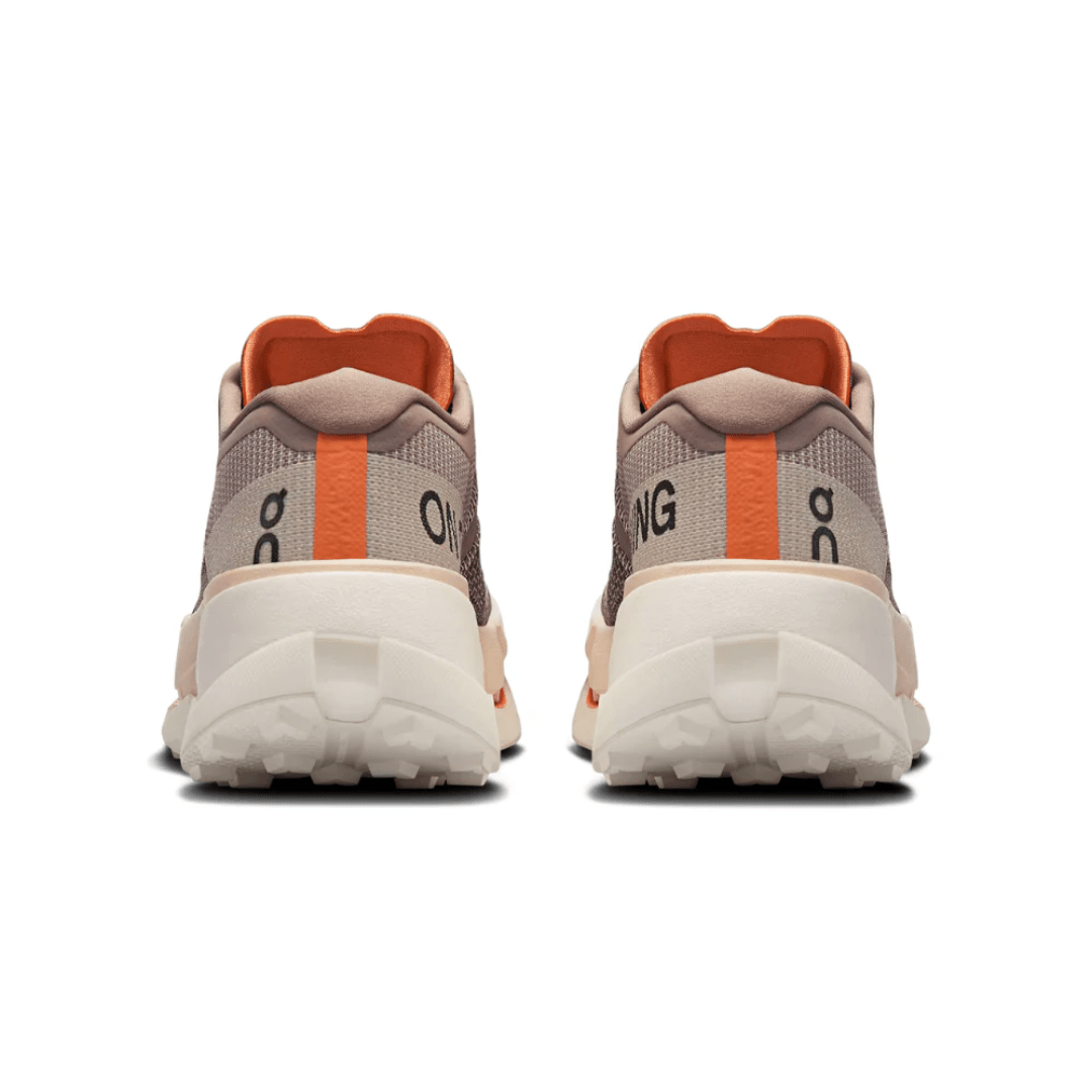 On Running Cloudultra Pro Cinder Pearl close-up detail