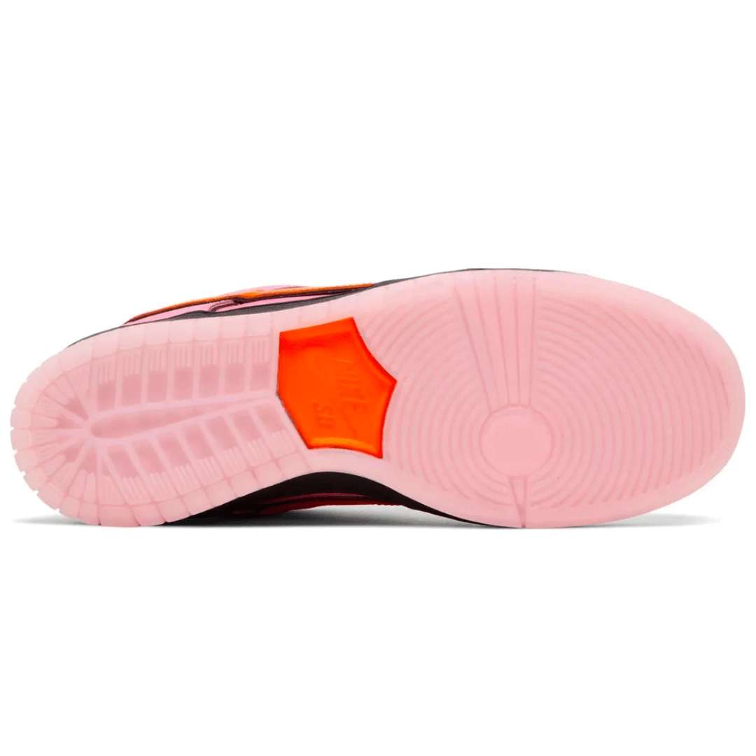 The Powerpuff Girls x Dunk Low Pro SB QS Blossom sneakers tongue detail