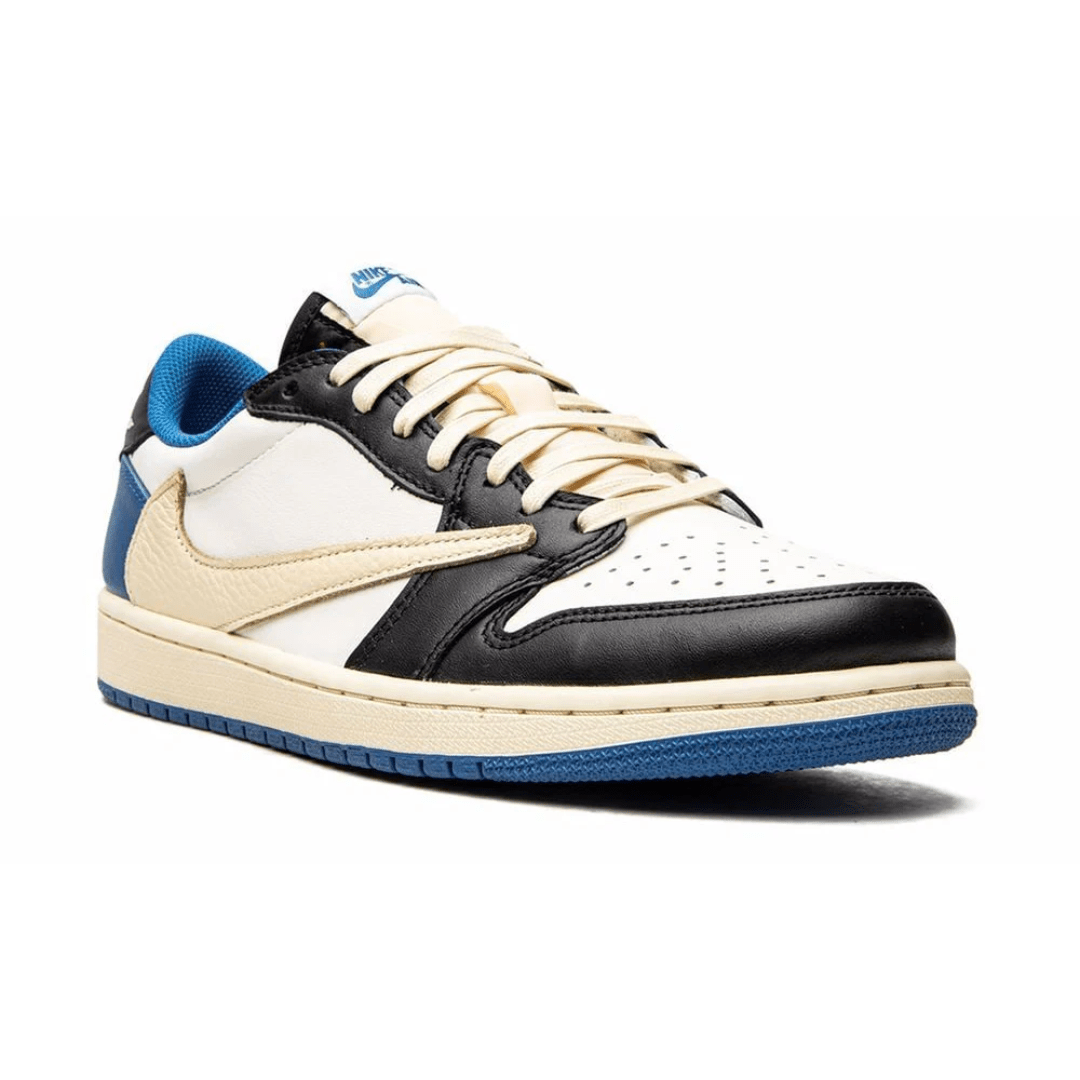 Travis Scott x Air Jordan 1 Low OG SP sneakers heel view