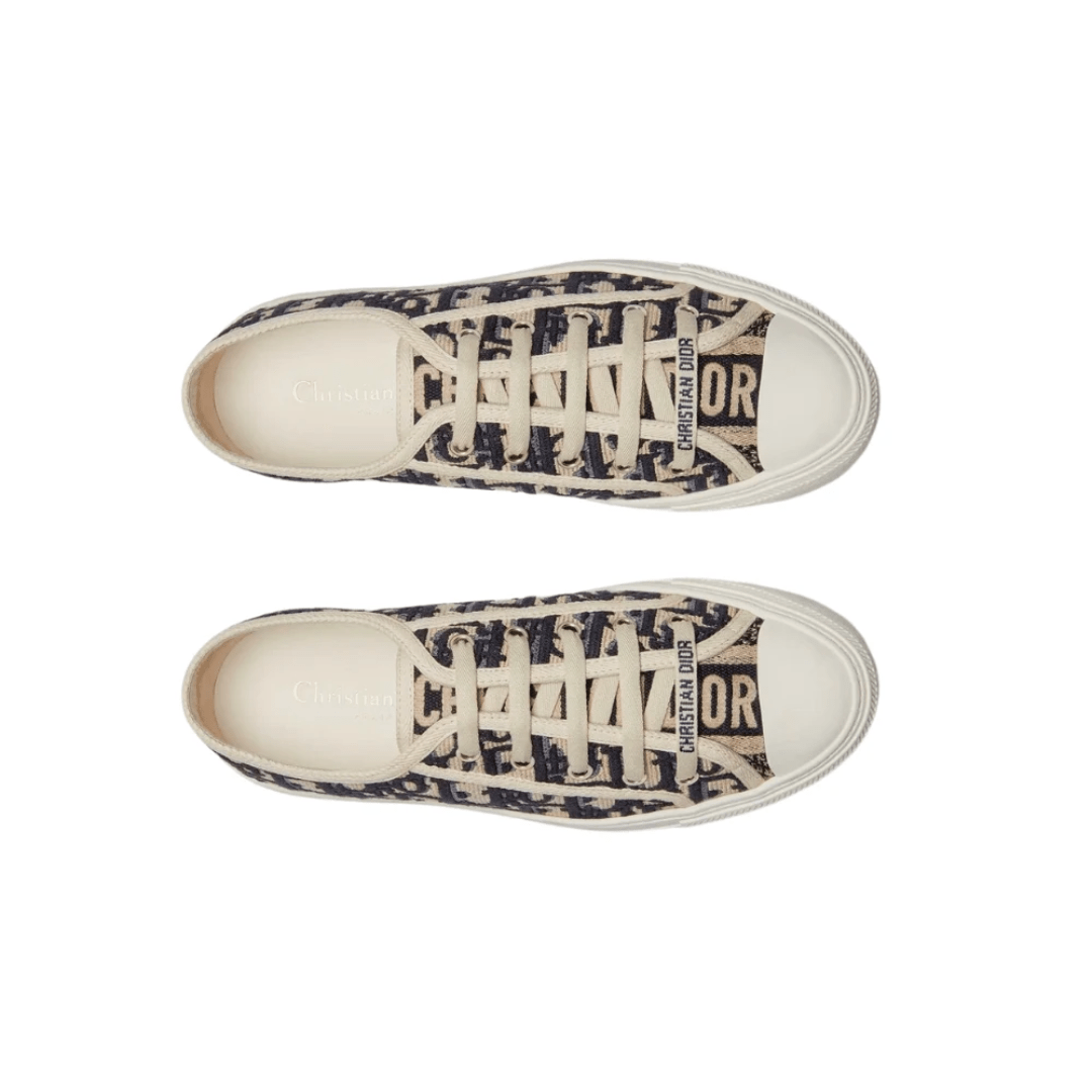 WALK’N’DIOR Sneaker Blue Dior Oblique Embroidered Canvas upper detail